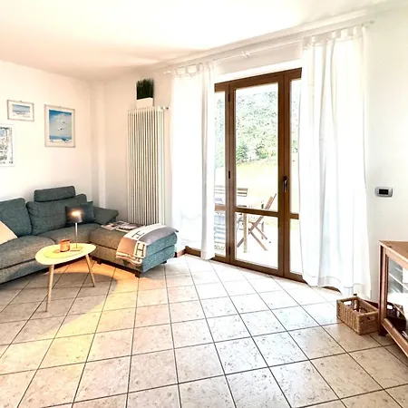 Casa Lucrezia Apartment Colico